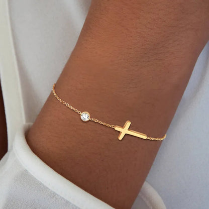 Colar ou pulseira dourado com cruz deitada